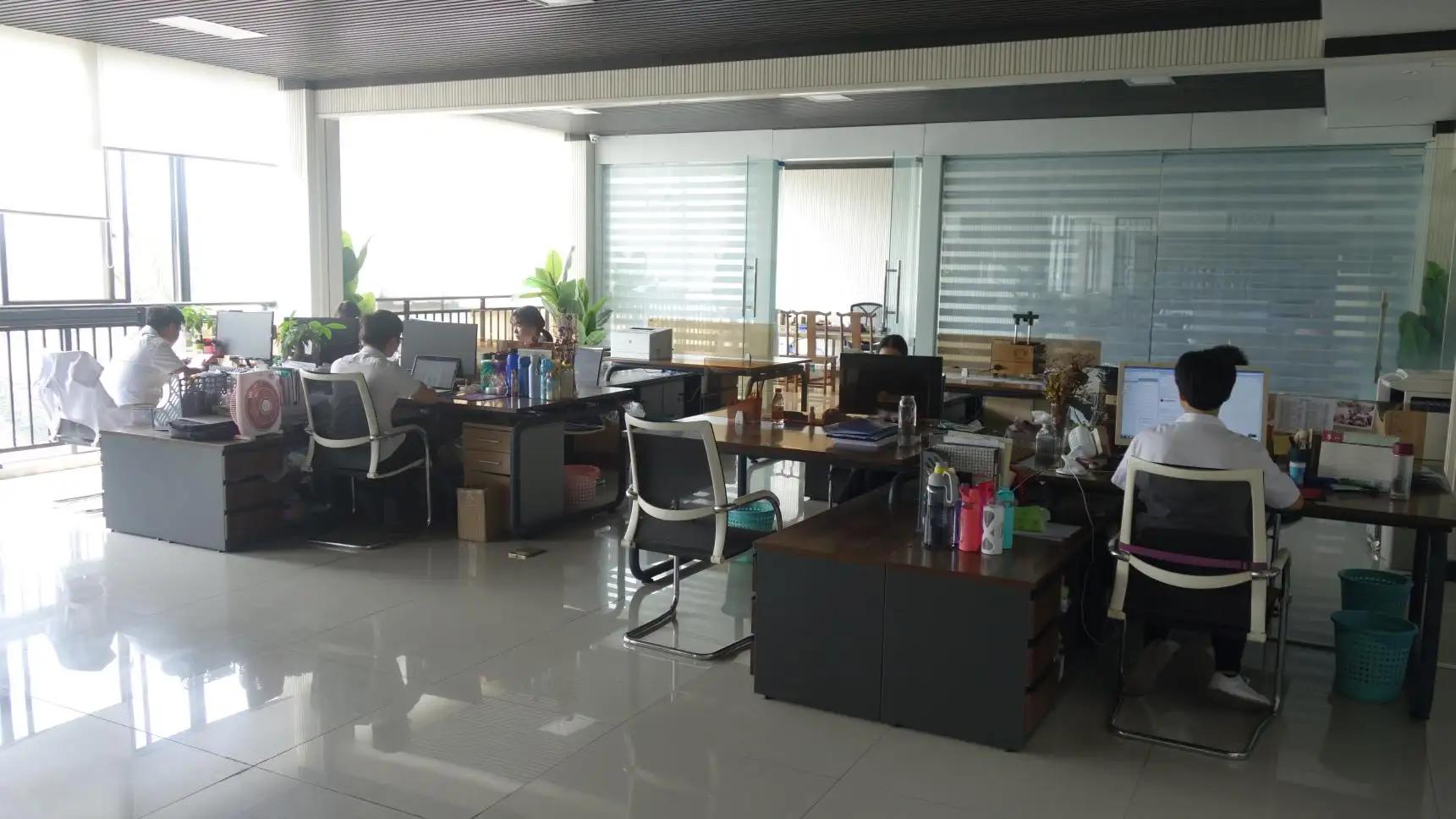 Taizhou Huangyan Xinchunlin Industry And Trade Co., Ltd.