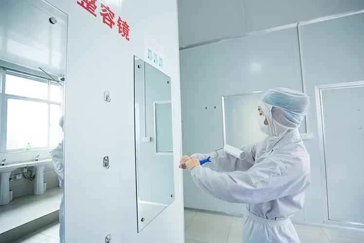Xiamen Wanhuichun Paper Plastic Products Co., Ltd.