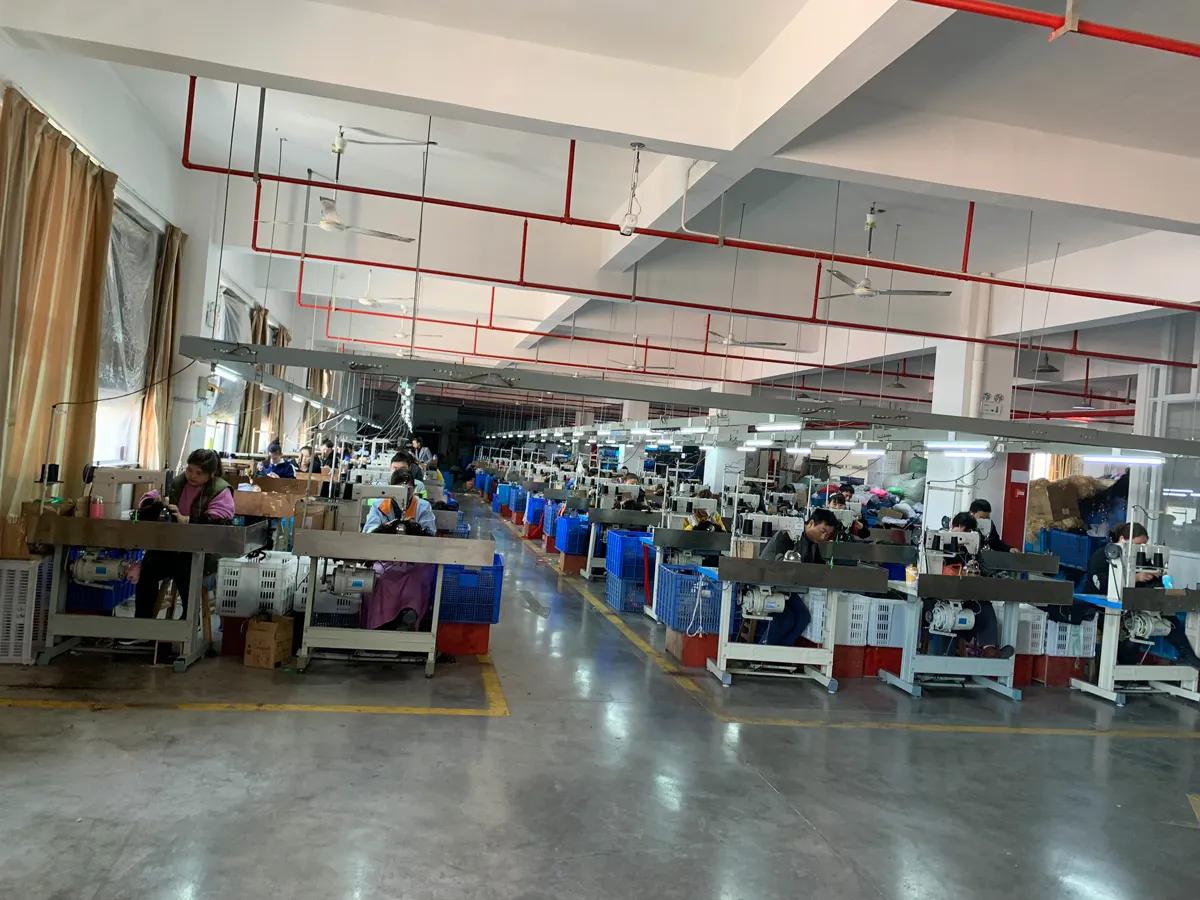 Yiwu Runqing Import And Export Co., Ltd.