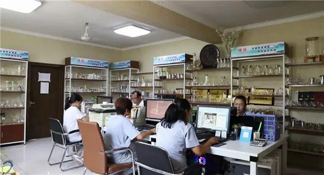 Hebei Zhenqi Glass Products Co., Ltd.