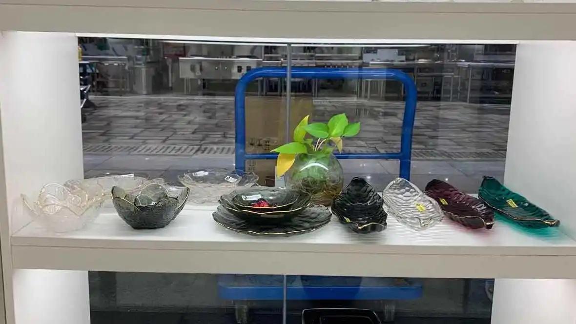 Wuhan Xinhuahang Household Goods Co., Ltd.