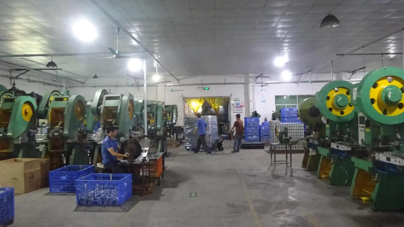 Dongguan Shenglian Tins Products Co., Ltd.