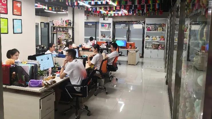 Yiwu Dolphineshow Trading Co., Ltd.