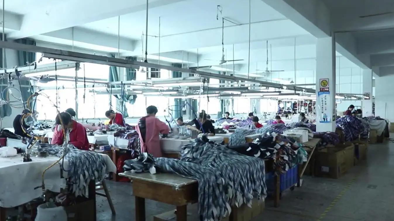 Shengzhou Haoshuai Necktie&Garment Co., Ltd.