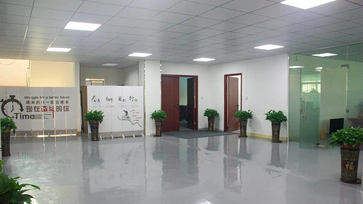 Dongguan Yiqiang Plastic Mould Co., Ltd.