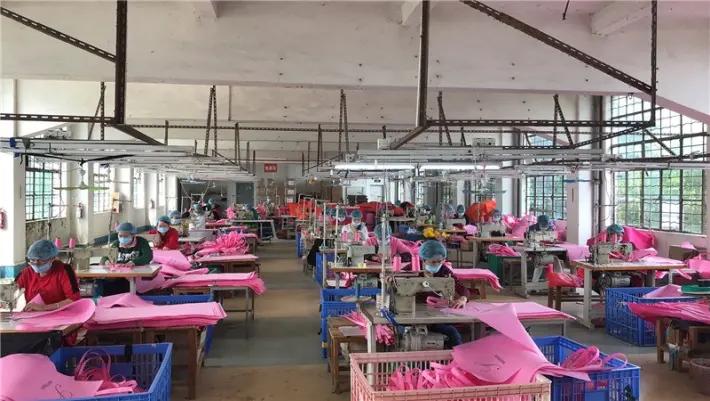 Guangzhou Colorful Bag Co., Ltd.