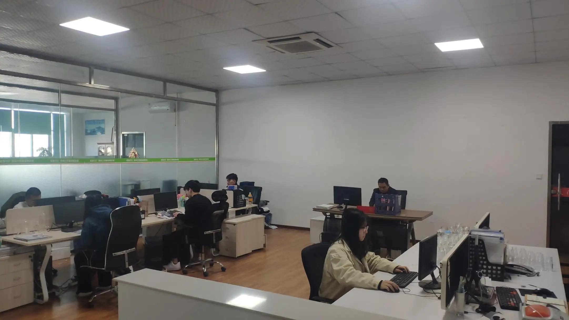 Xiamen Longwei Glass Products Co., Ltd.