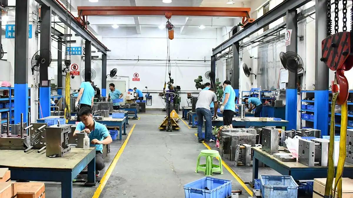 Shenzhen Alpine Mold Engineering Factory