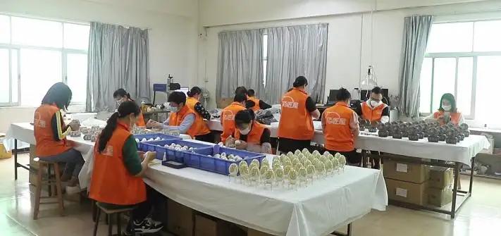 Dongguan City Qiaojiangwu Gift Co., Ltd.