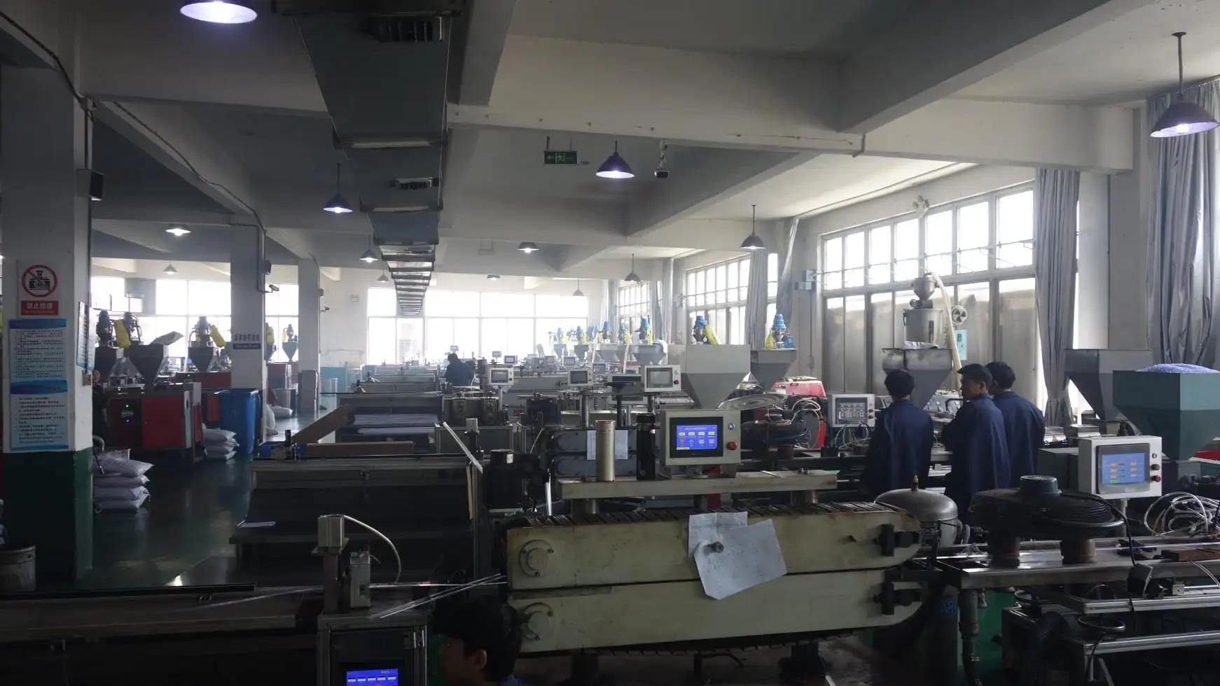 Jiashan Eastern Display Plastic Plant