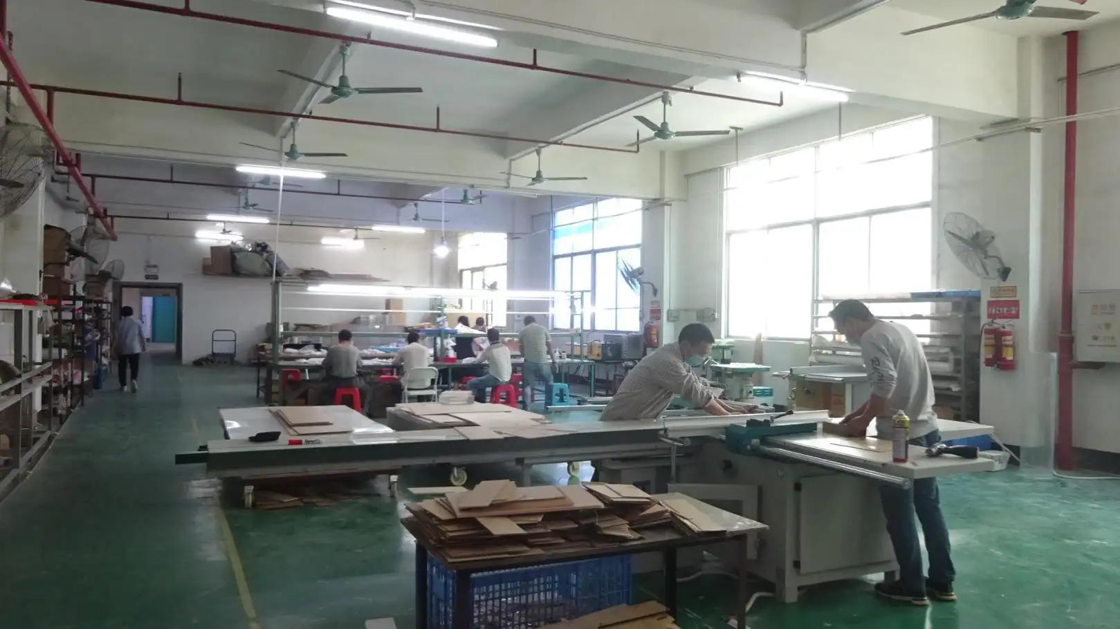 Huizhou Huaqiu Acrylic Product Co., Ltd.