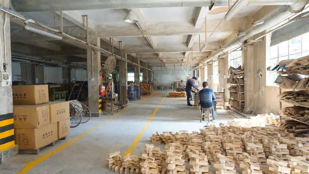 Shenzhen Yuntong Garment Accessory Co., Ltd.