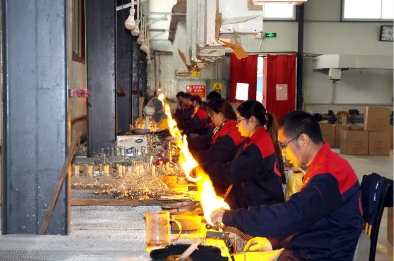 Qingdao Sinocs Glass Co., Ltd.