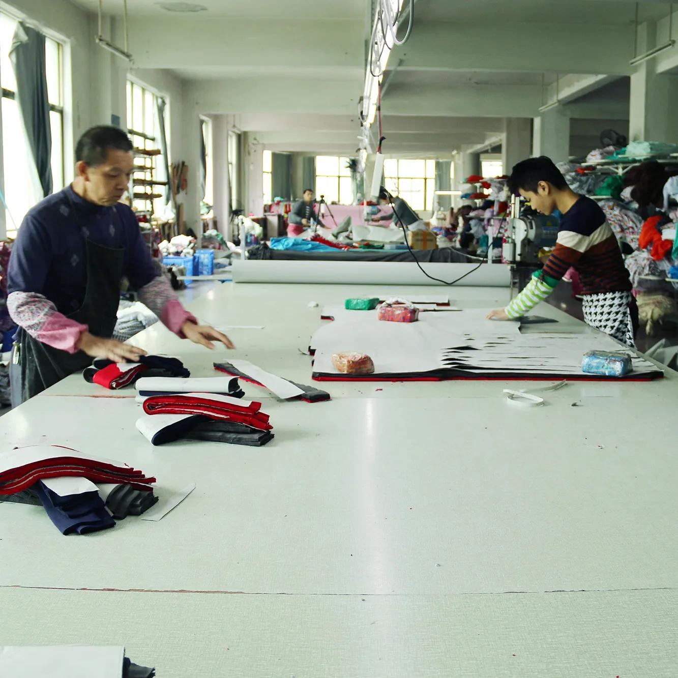 Yiwu Lanye Garment Co., Ltd.