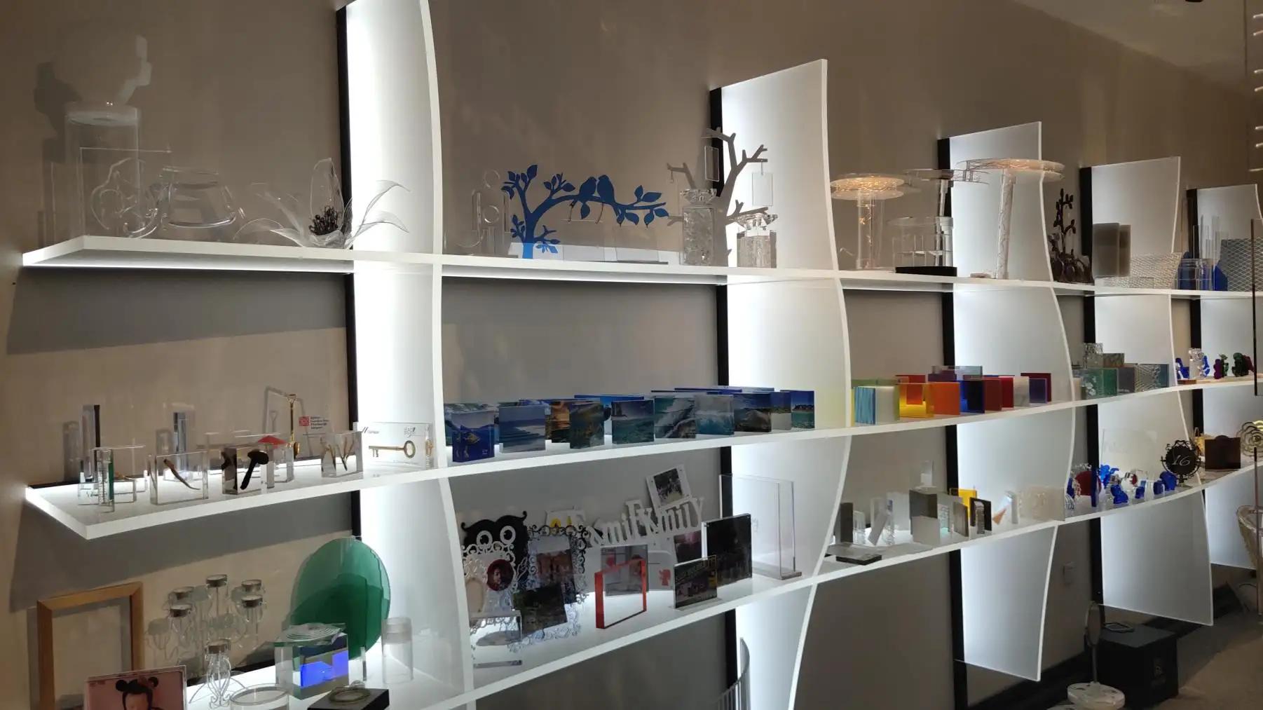 Shanghai Yubi Acrylic Display Co., Ltd.