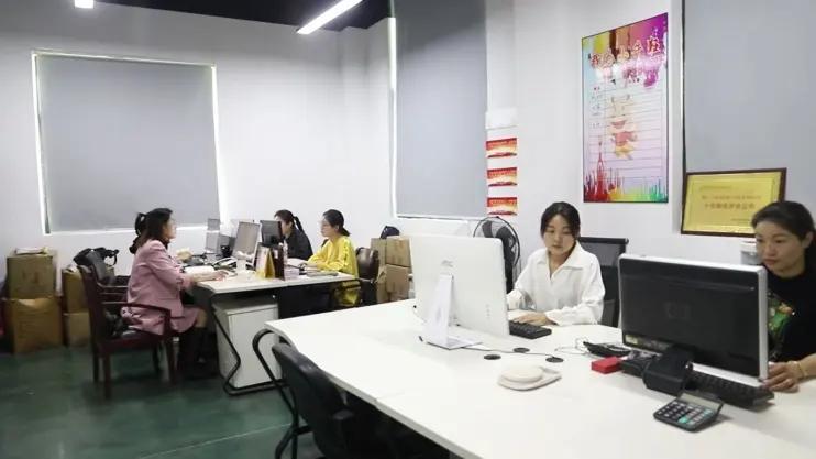 Wenzhou Zhonggao Crafts & Gifts Co., Ltd.