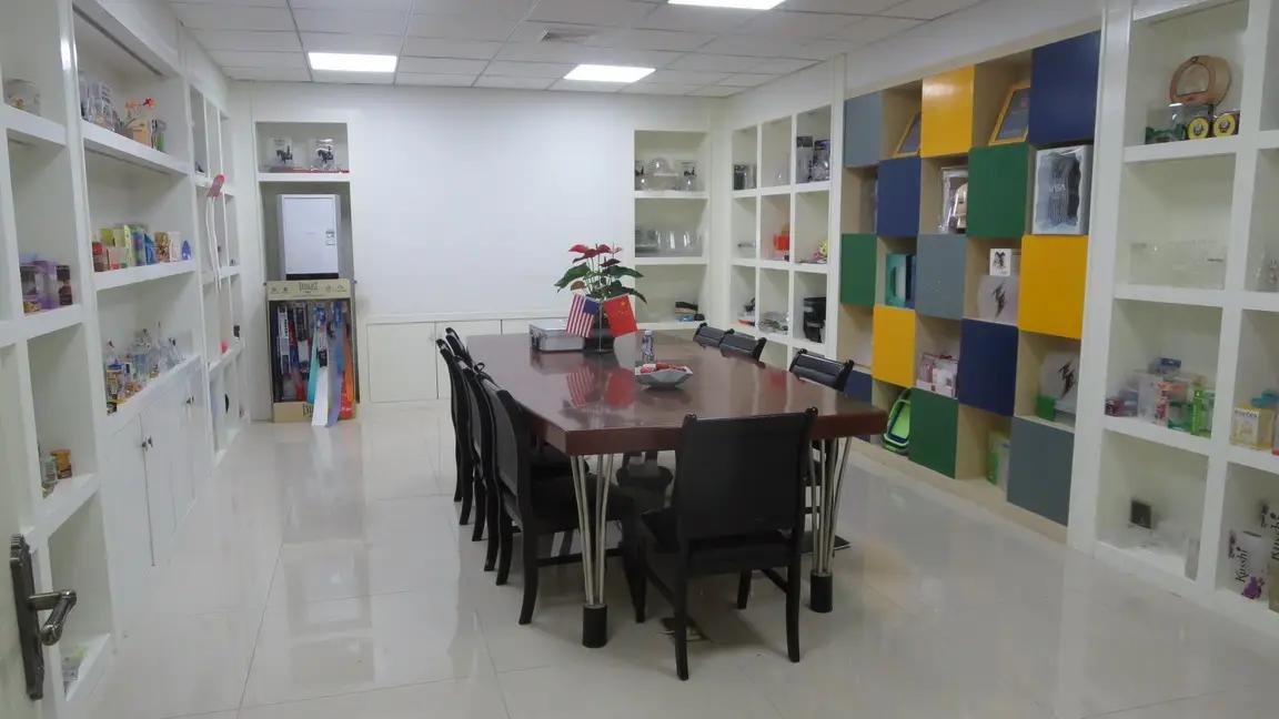 Xiamen Jiangxin Plastic Box Co., Ltd.