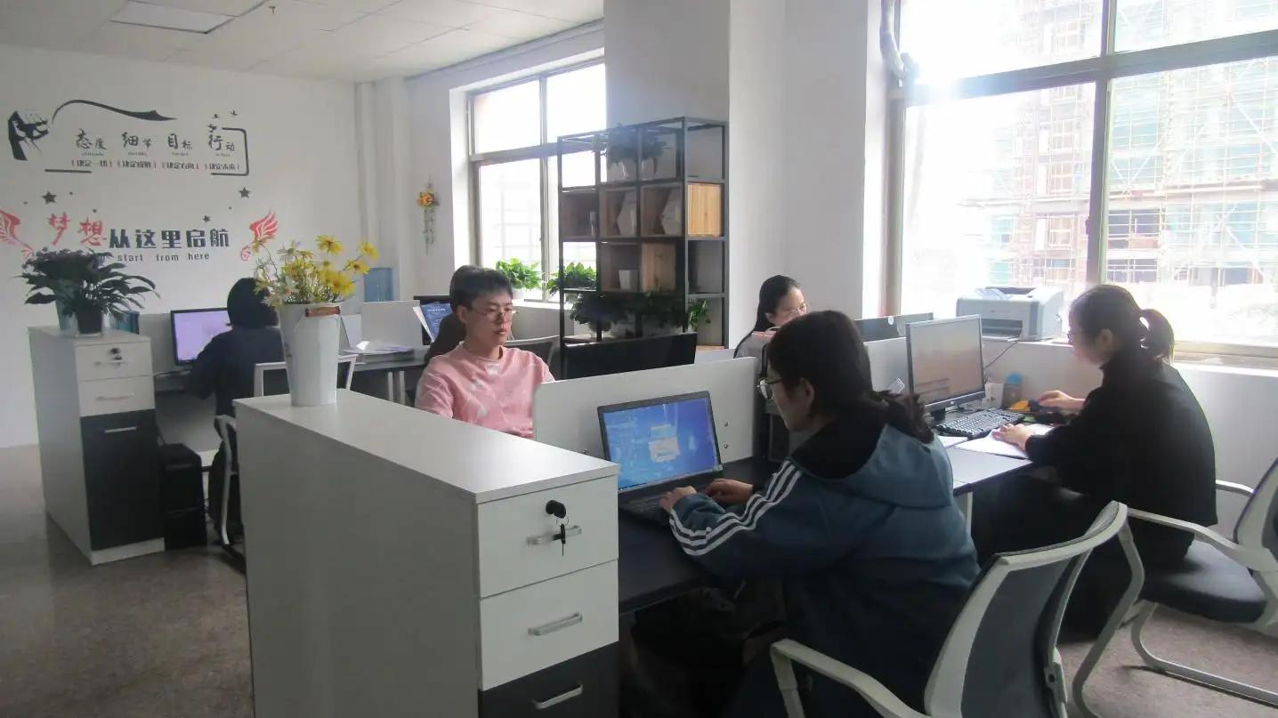 Yiwu Youchen Import& Export Co., Ltd.