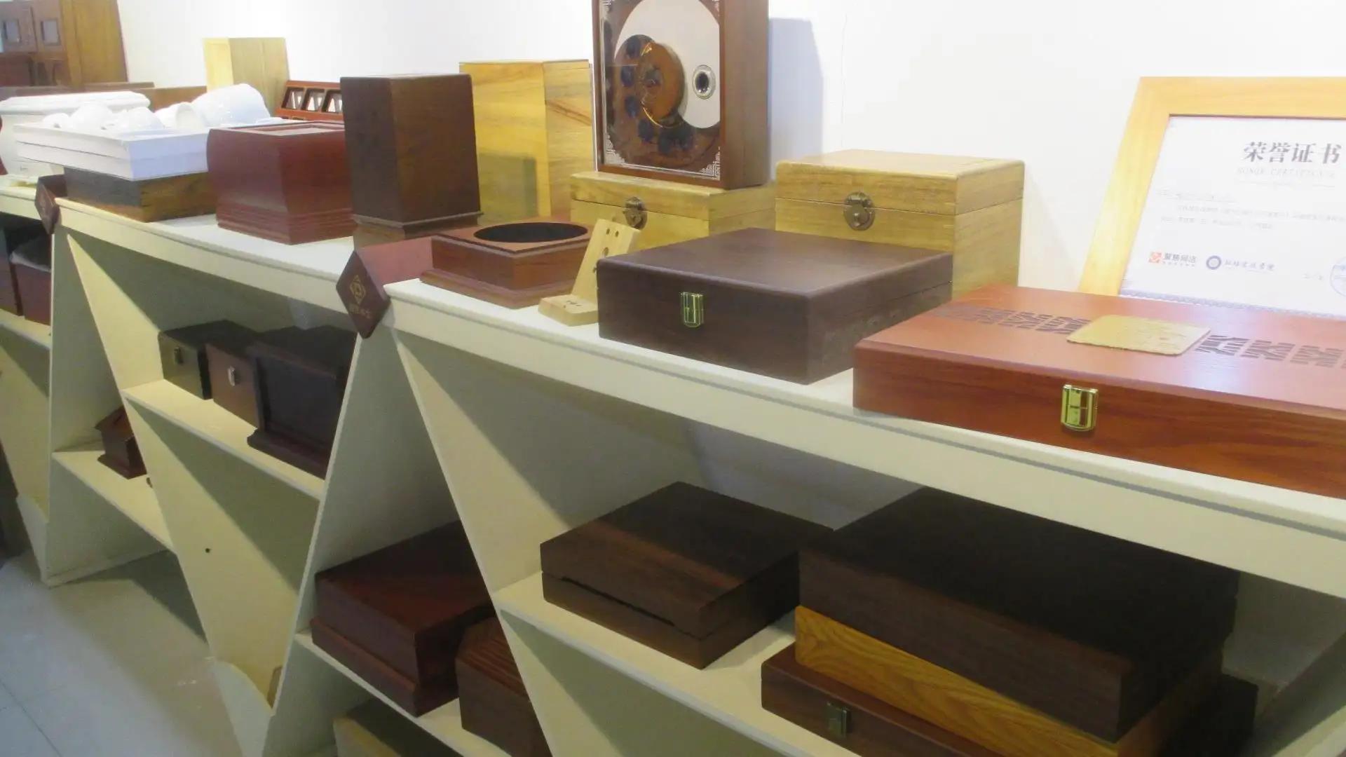 Dongguan Zhihe Wood Packaging Co., Ltd.