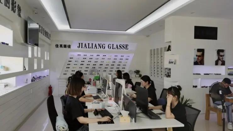 Zhejiang Jialiang Optical Glasses Co., Ltd.