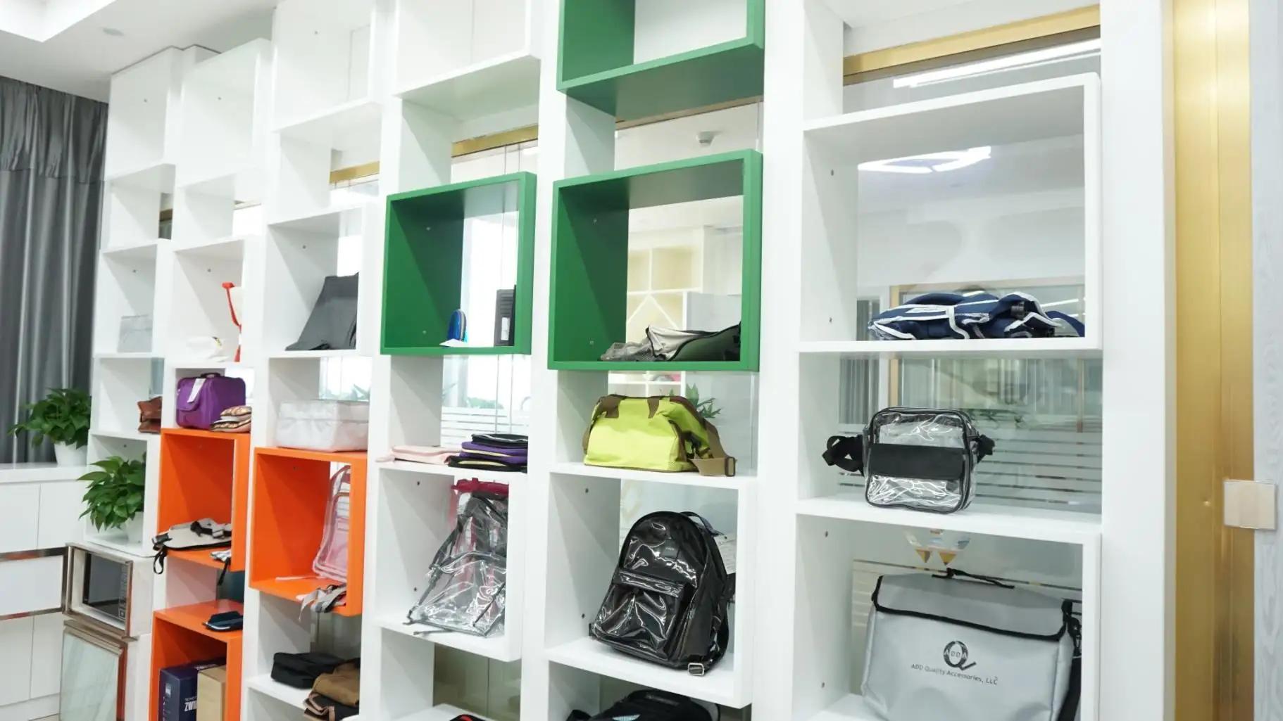 Shenzhen Ouwei Handbag Co., Ltd.