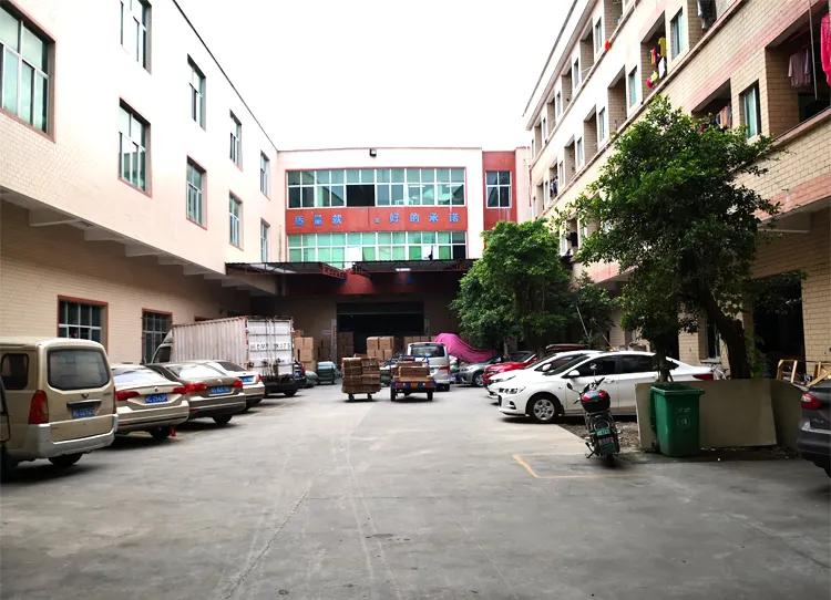 Quanzhou Hengxinxin Luggage Accessories Co., Ltd.