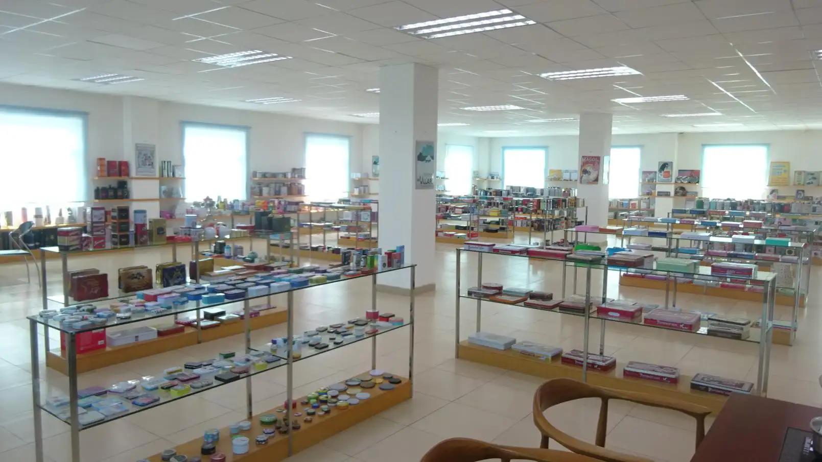 Dongguan Shenglian Tins Products Co., Ltd.