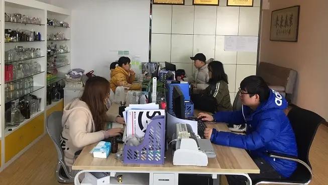 Xuzhou Minghang Packaging Products Co., Ltd.