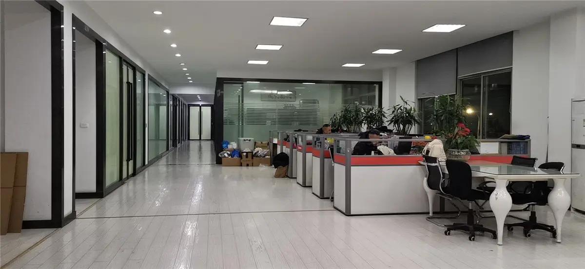 Yiwu City Niyang Garment Co., Ltd.