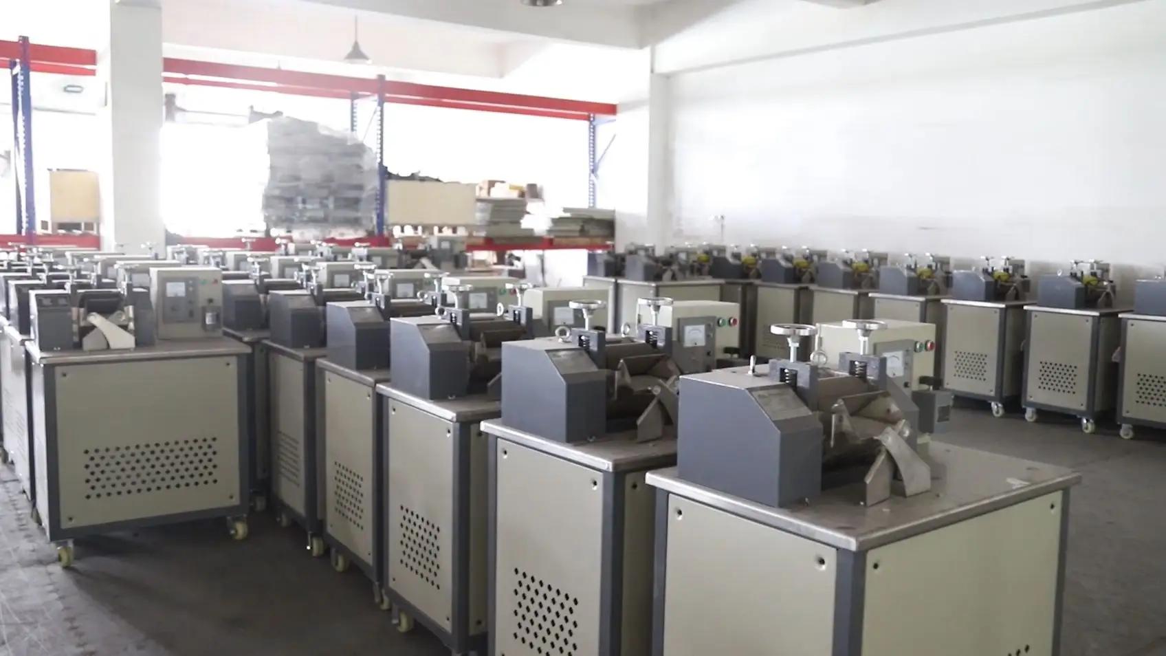 Ningbo Lvhua Plastic & Rubber Machinery Industrial Trade Co., Ltd.