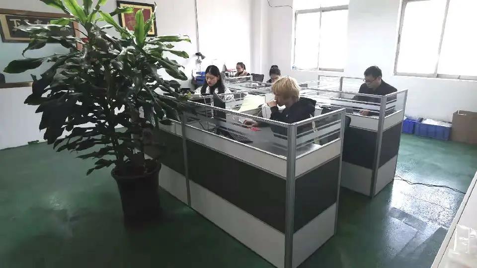 Dongguan Yiwei Plastic Company Ltd.