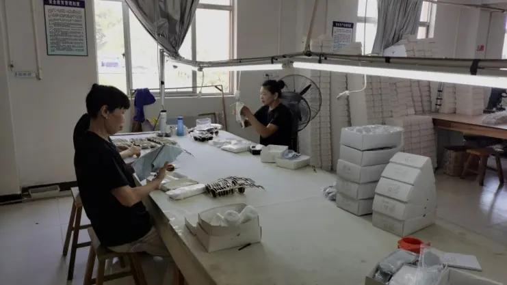 Zhejiang Jialiang Optical Glasses Co., Ltd.