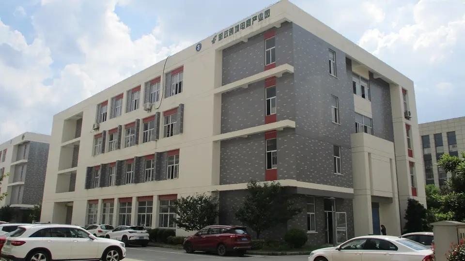 Yangzhou Dulala Crafts Ltd.