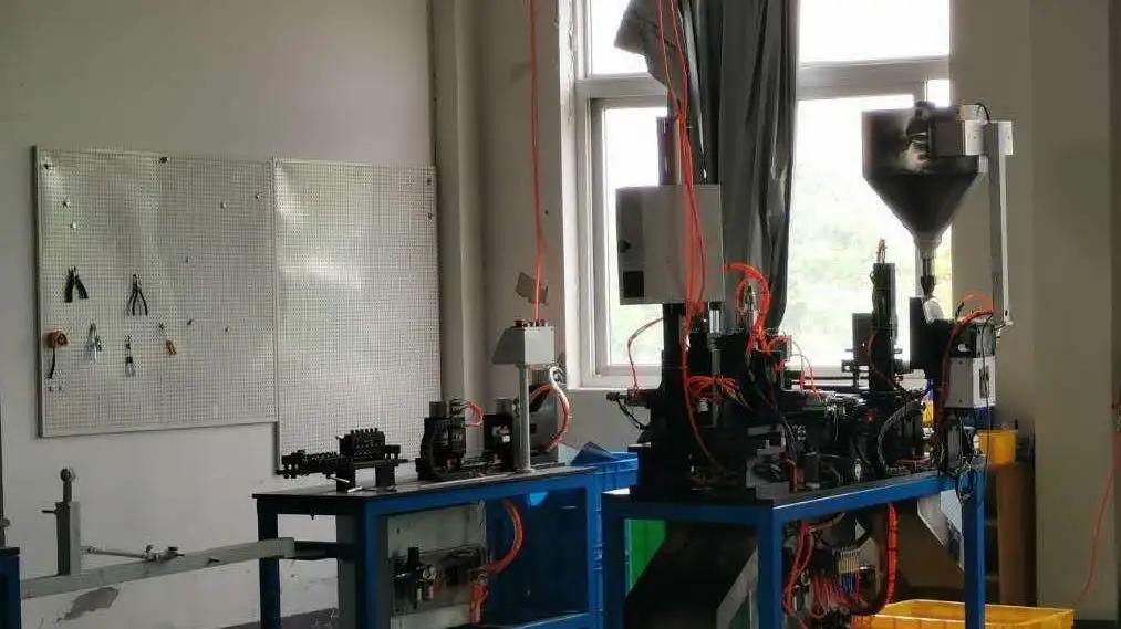 Ningbo Huile Educational Equipment Group Co., Ltd.