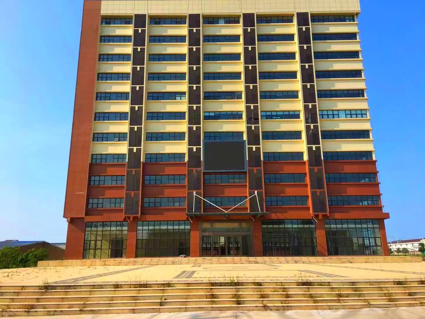 Fengyang Ruitailai Glassware Co., Ltd.