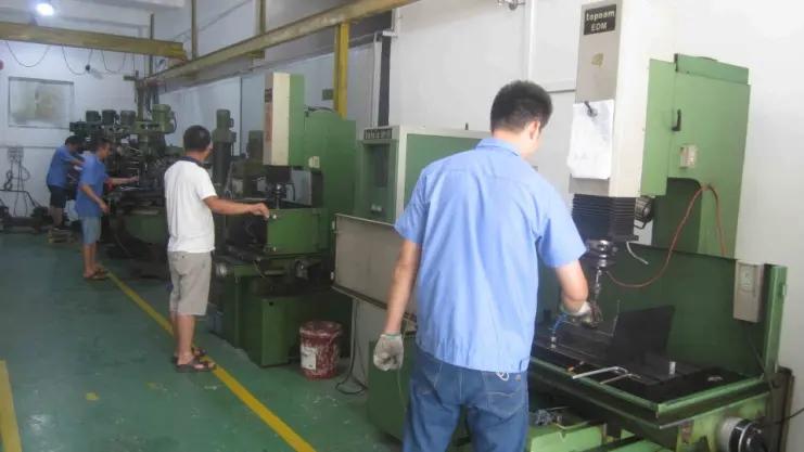 Dongguan Humen Aiteyuan Plastic & Hardware Products Factory