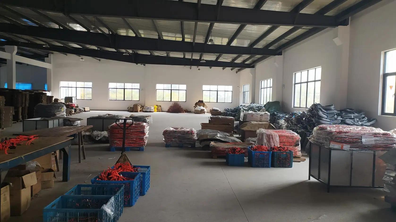 Quzhou Chenlong Hardware Co., Ltd.