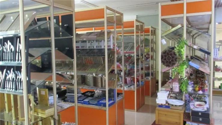 Dongguan Huayue Business Co., Ltd.