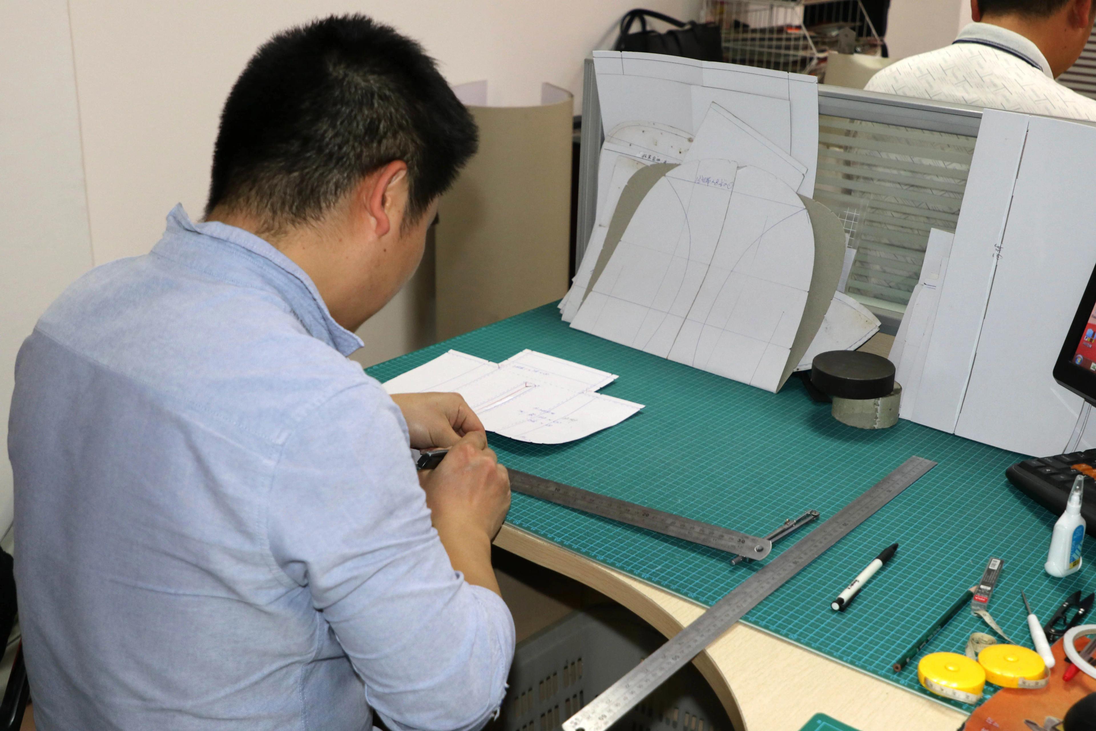 Guangzhou Lite Leather Co., Ltd.