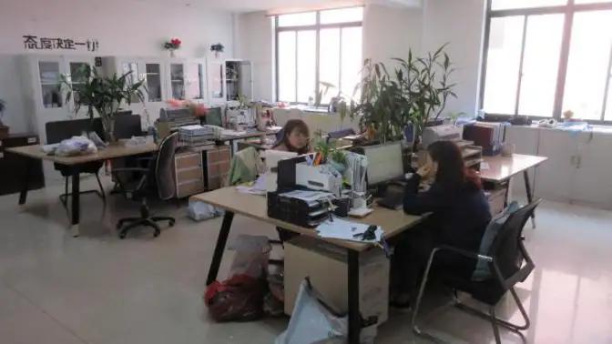 Jiangsu Xintonghe Zipper Co., Ltd.