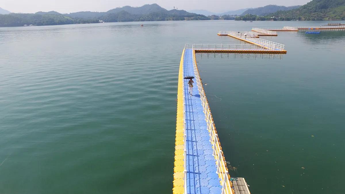 Ningbo Qingrui Plastic Technology Co., Ltd.