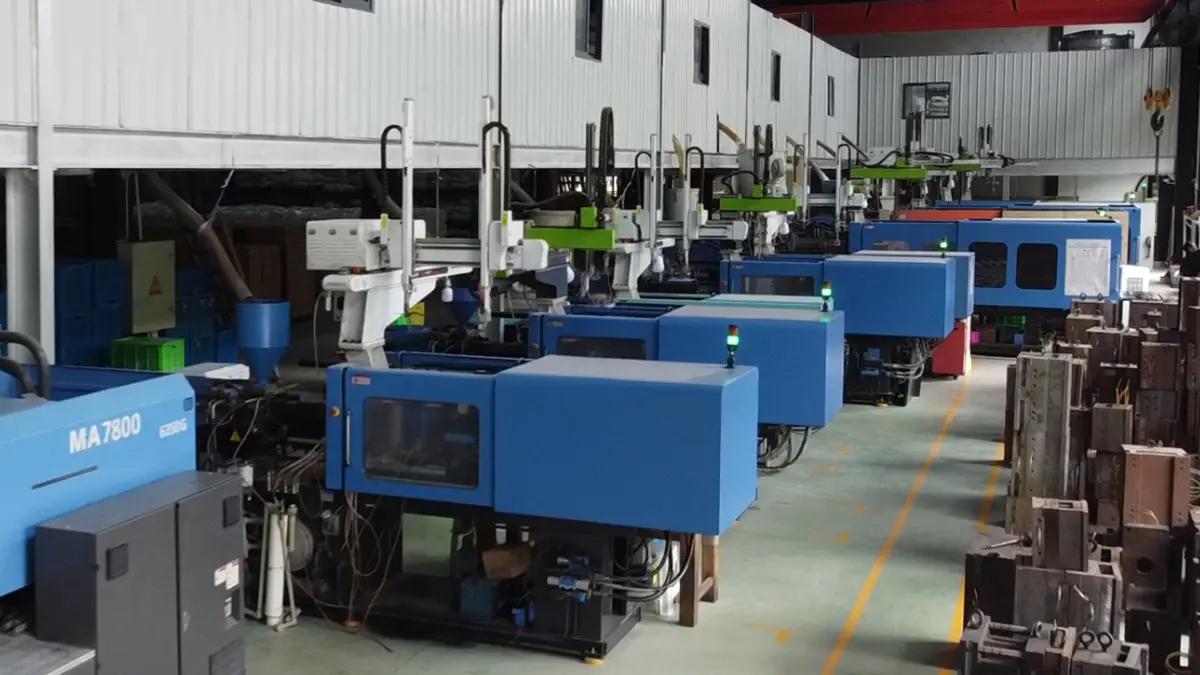 Taizhou Huangyan Hexing Plastic Mould Co., Ltd.