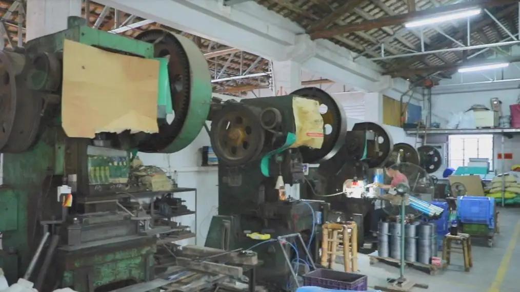 Yangjiang Jiangcheng Diyu Hardware& Plastic Factory