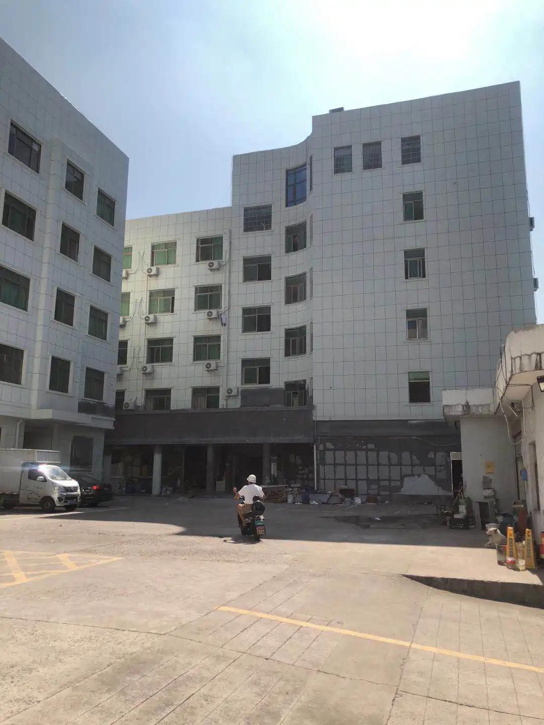 Yiwu Yiyi Crafts Co., Ltd.