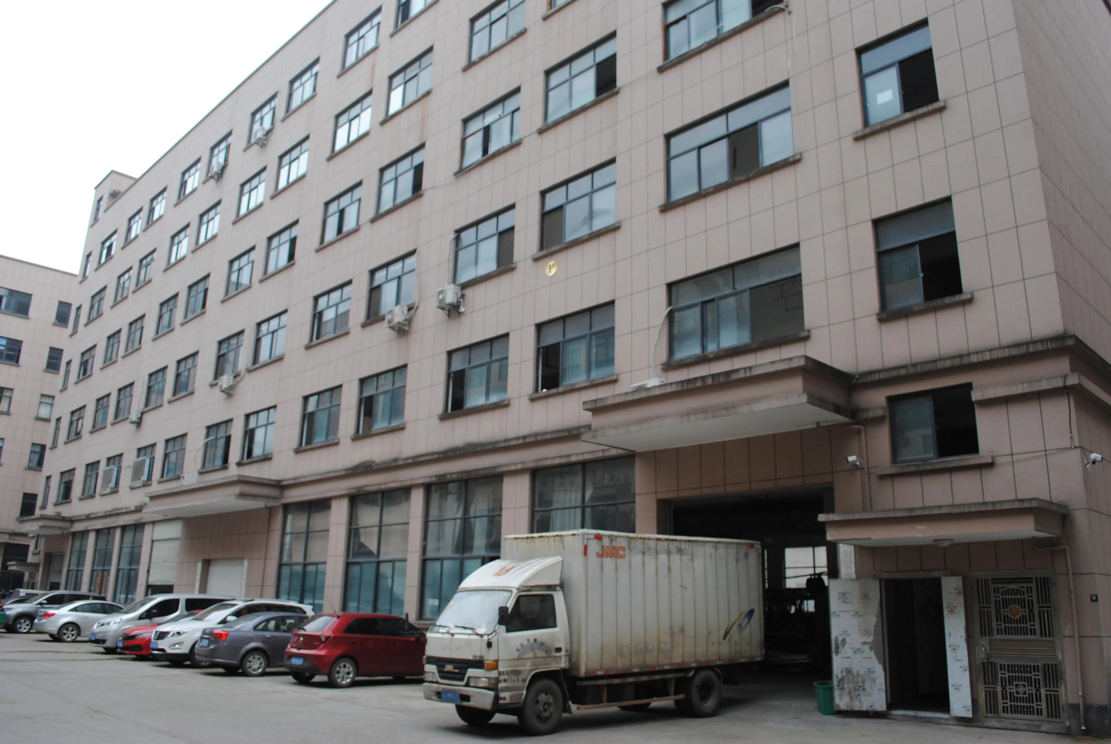 Yiwu Giftome Trading Co., Ltd.