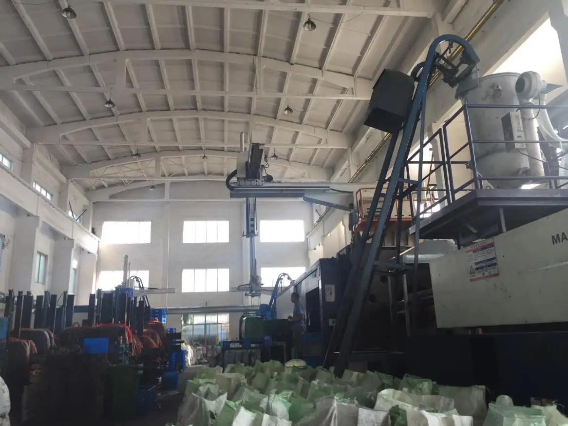 Jiangsu Linhui Plastic Product Co., Ltd.