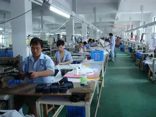 Yiwu O'lay Bag Co., Ltd.