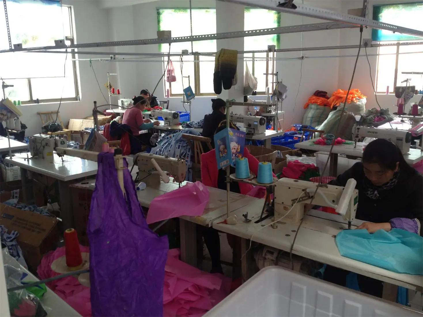 Yiwu Xuanhe Bag Factory