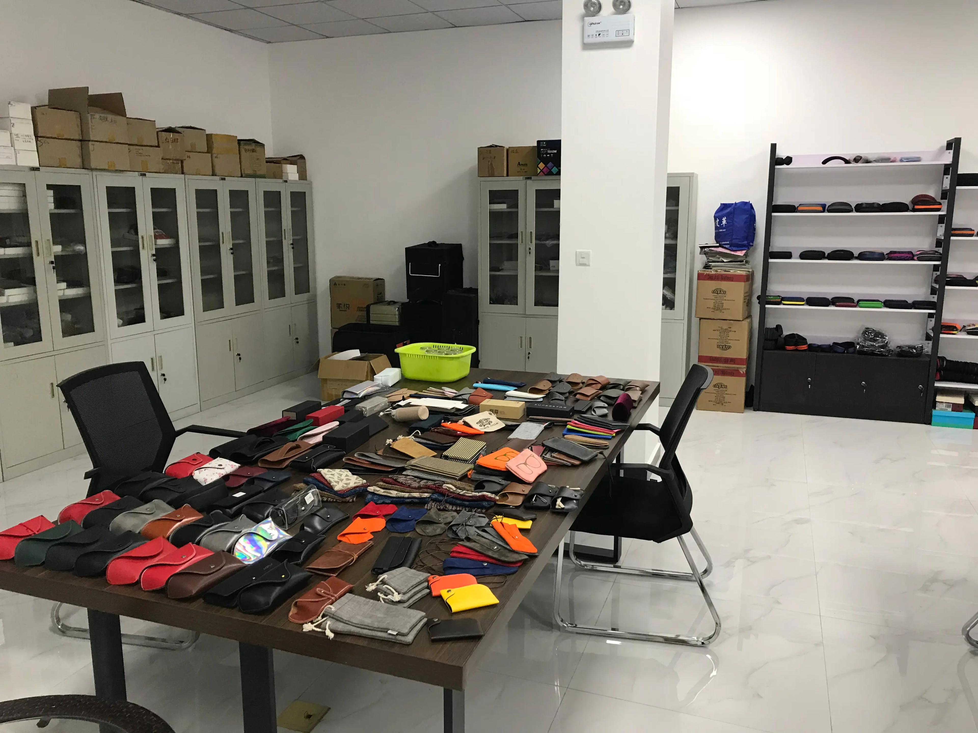 Wenzhou Jingge Packaging Product Co., Ltd.