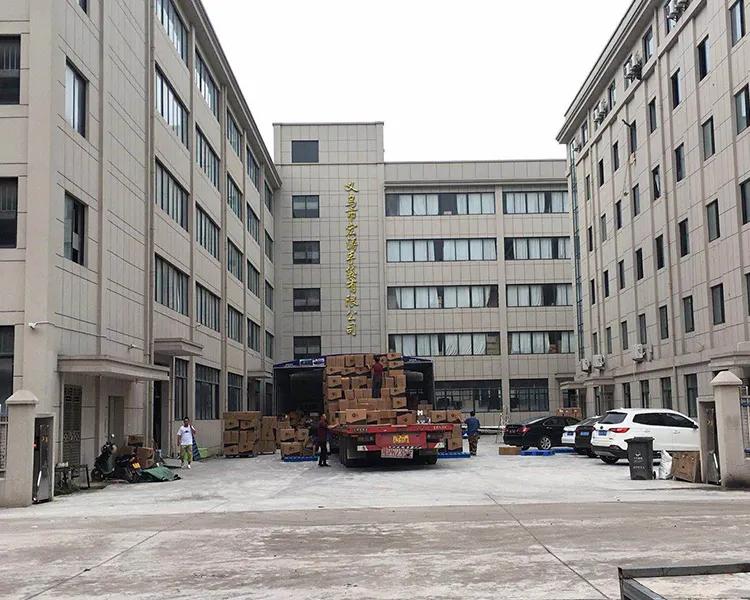 YIWU HONGTAO BAG CO.,LTD